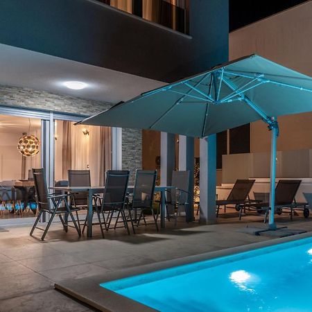 Villa DEA mit privatem beheiztem Pool Vrsi Buitenkant foto