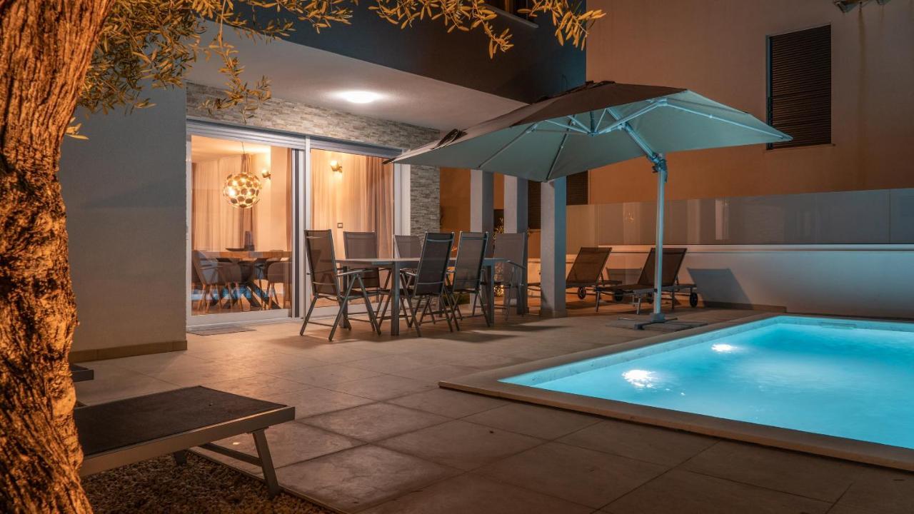 Villa DEA mit privatem beheiztem Pool Vrsi Buitenkant foto