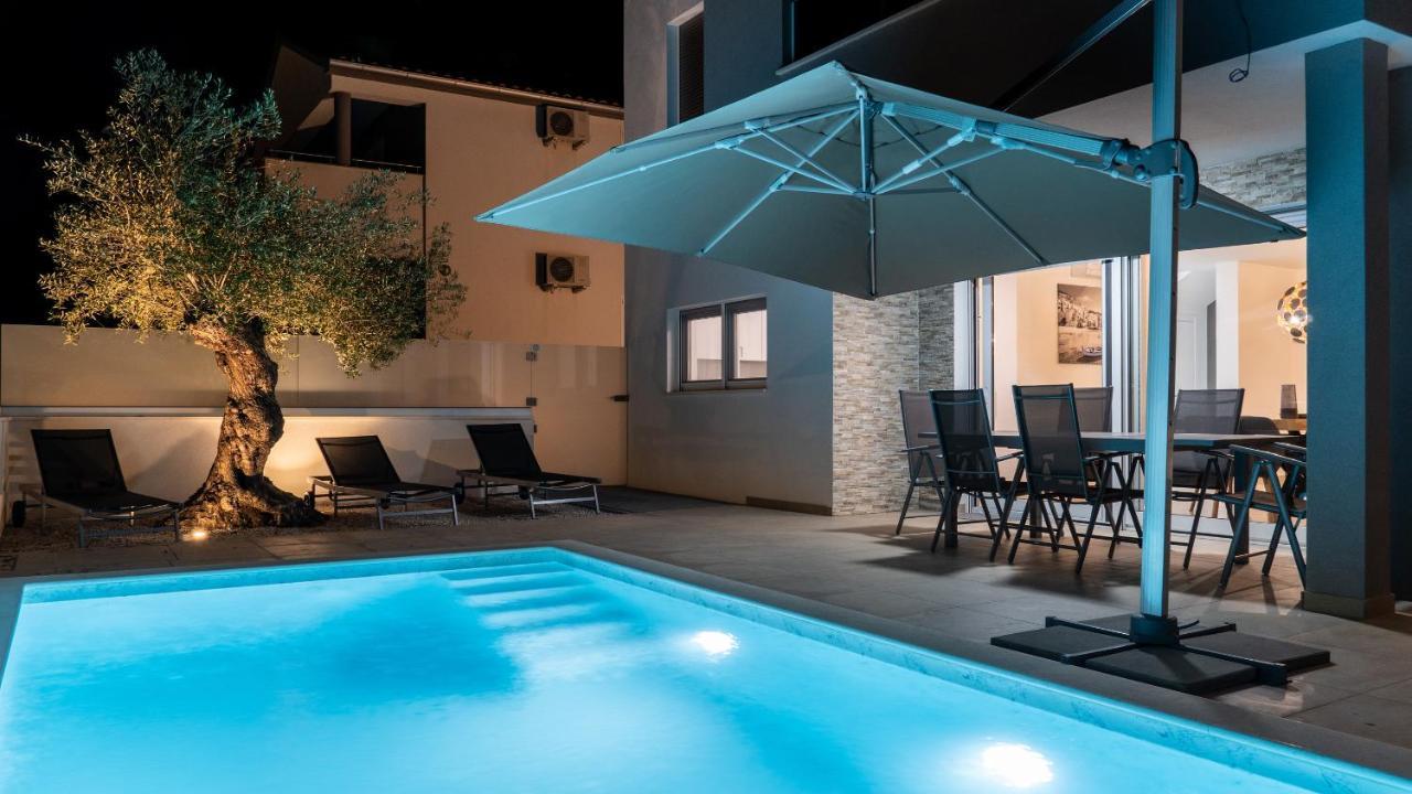 Villa DEA mit privatem beheiztem Pool Vrsi Buitenkant foto