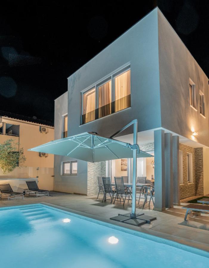 Villa DEA mit privatem beheiztem Pool Vrsi Buitenkant foto