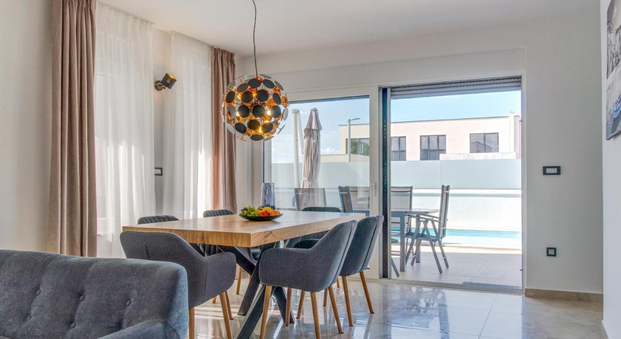 Villa DEA mit privatem beheiztem Pool Vrsi Buitenkant foto
