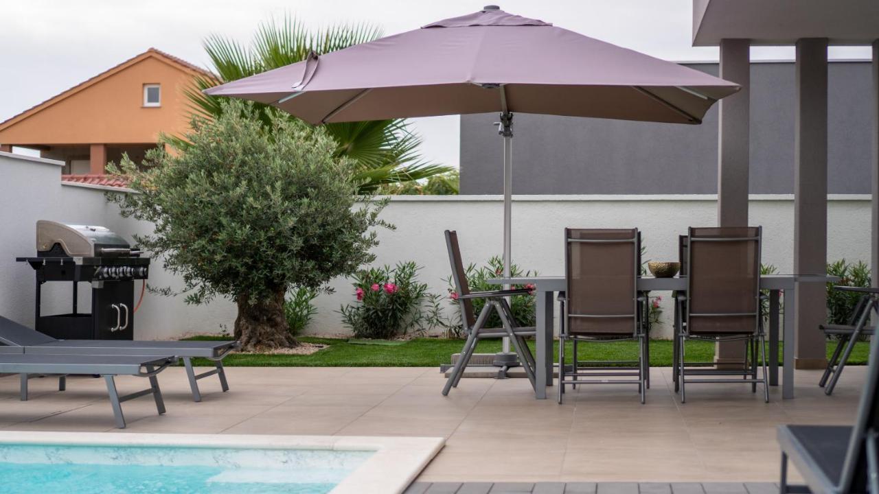 Villa DEA mit privatem beheiztem Pool Vrsi Buitenkant foto