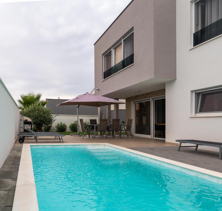 Villa DEA mit privatem beheiztem Pool Vrsi Buitenkant foto