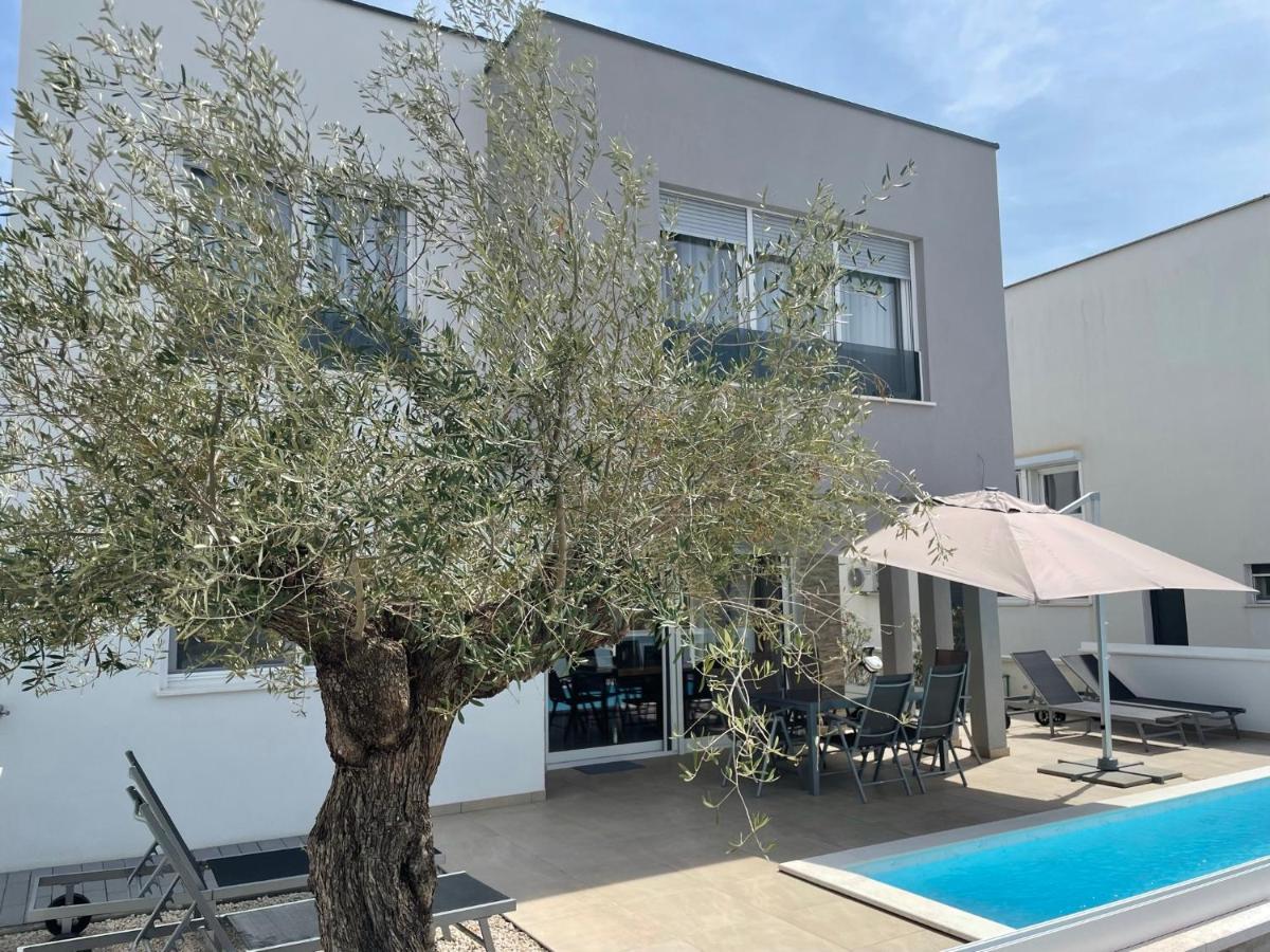 Villa DEA mit privatem beheiztem Pool Vrsi Buitenkant foto